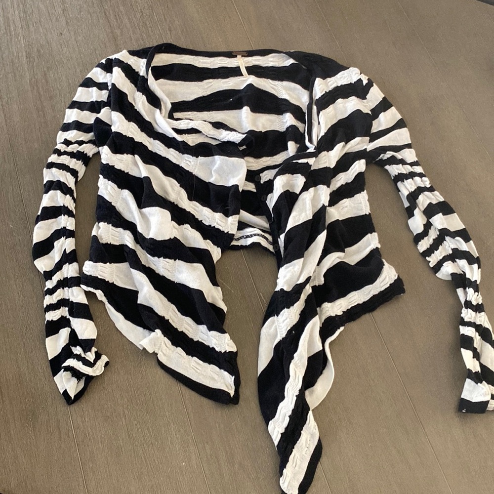Free People asymmetrical button up sweater M